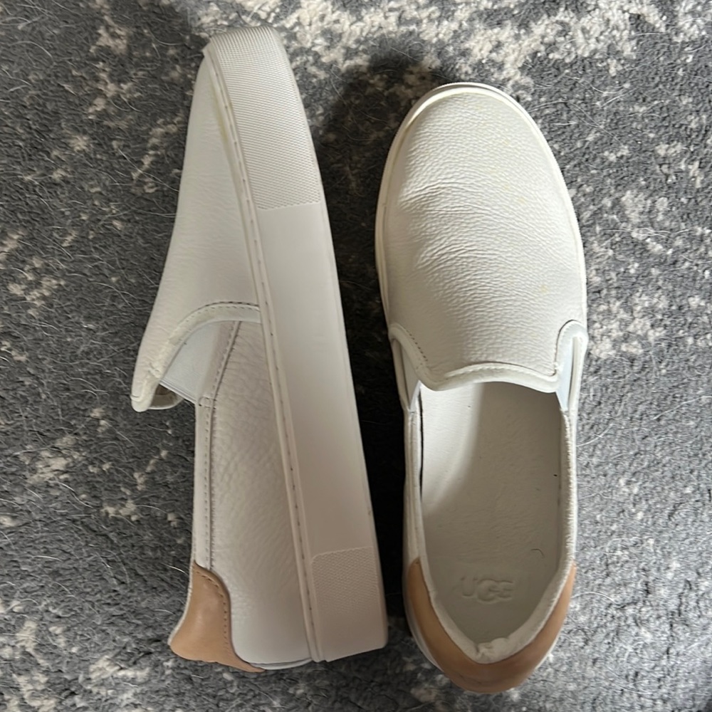 Ugg white comfort sneaker